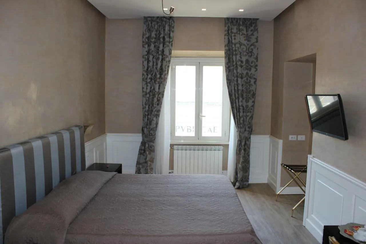 Relais La Maison De Luxe Rom 2*,